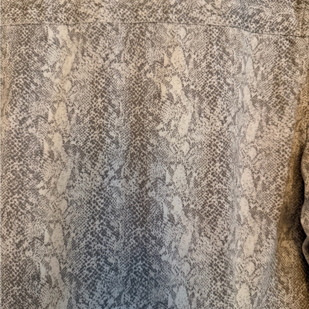 Chico's Snakeskin print (gray) Jacket Chico’s size 3 /US XL - Picture 4 of 10